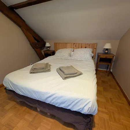 Chez Julie Pensión Beaucamps-Ligny